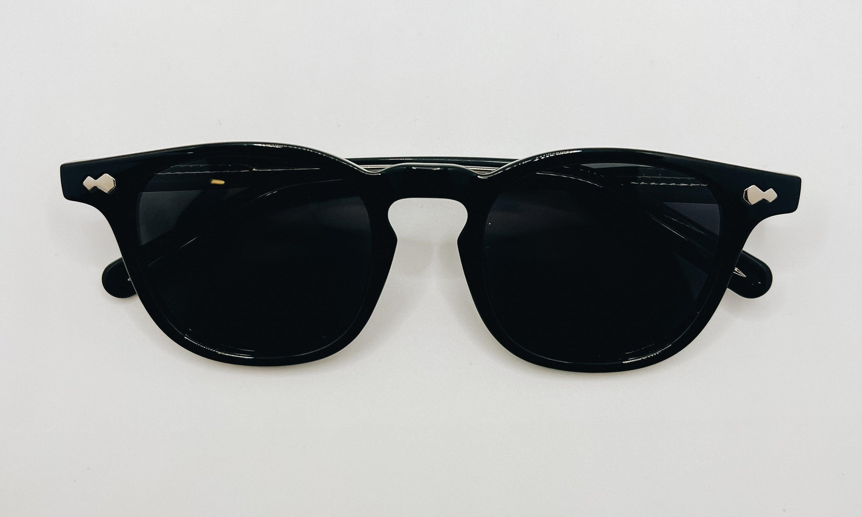 Capri - Noir - Orla Sunglasses